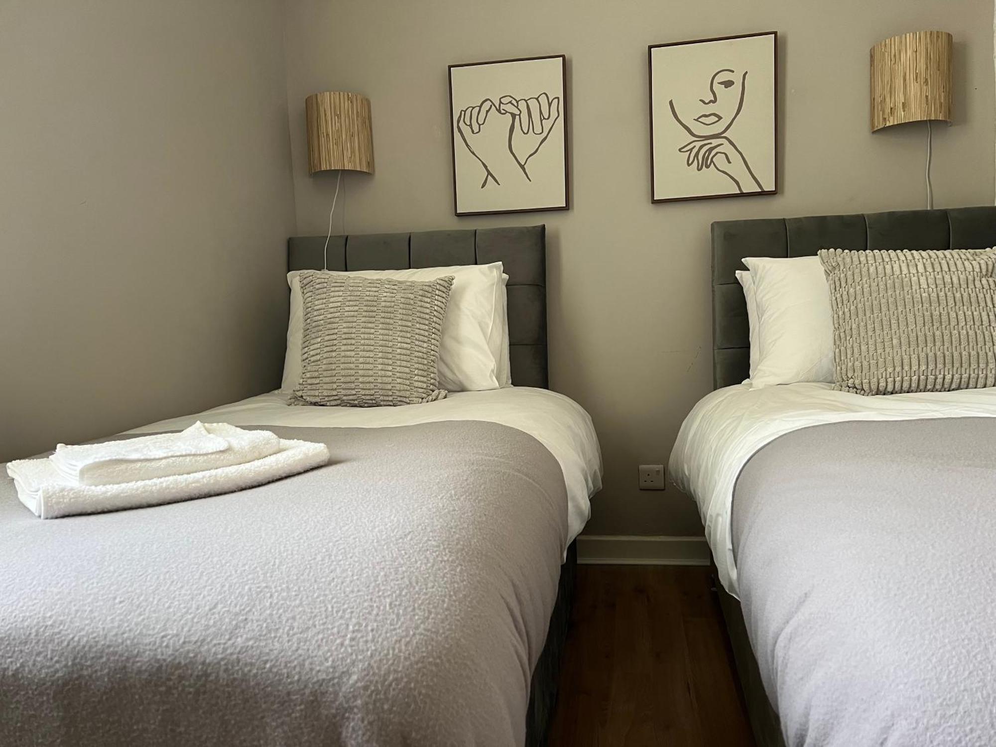 Apartment Spacious Luxury 3 Bedroom Flat In Kirkcaldy, Fife *